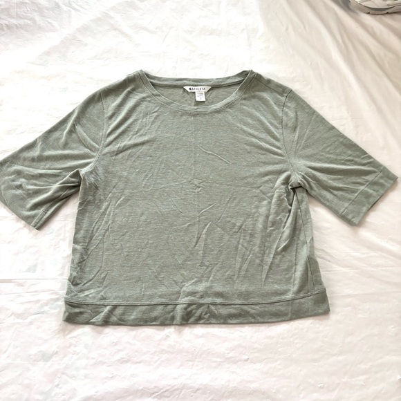 NWOT Athleta Sage Green Breezy Serene Tee SZ S P - Picture 3 of 8